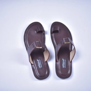 Dark brown male toe-post sandals