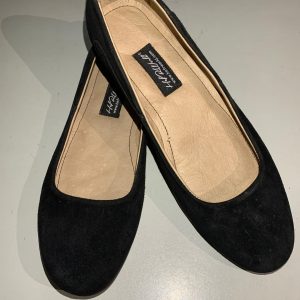 Female Black Flat Shoes