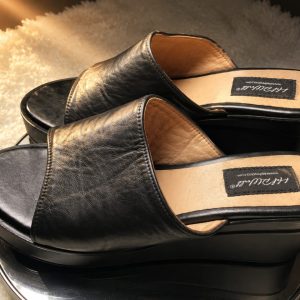 Black Female Edge Wedge slide